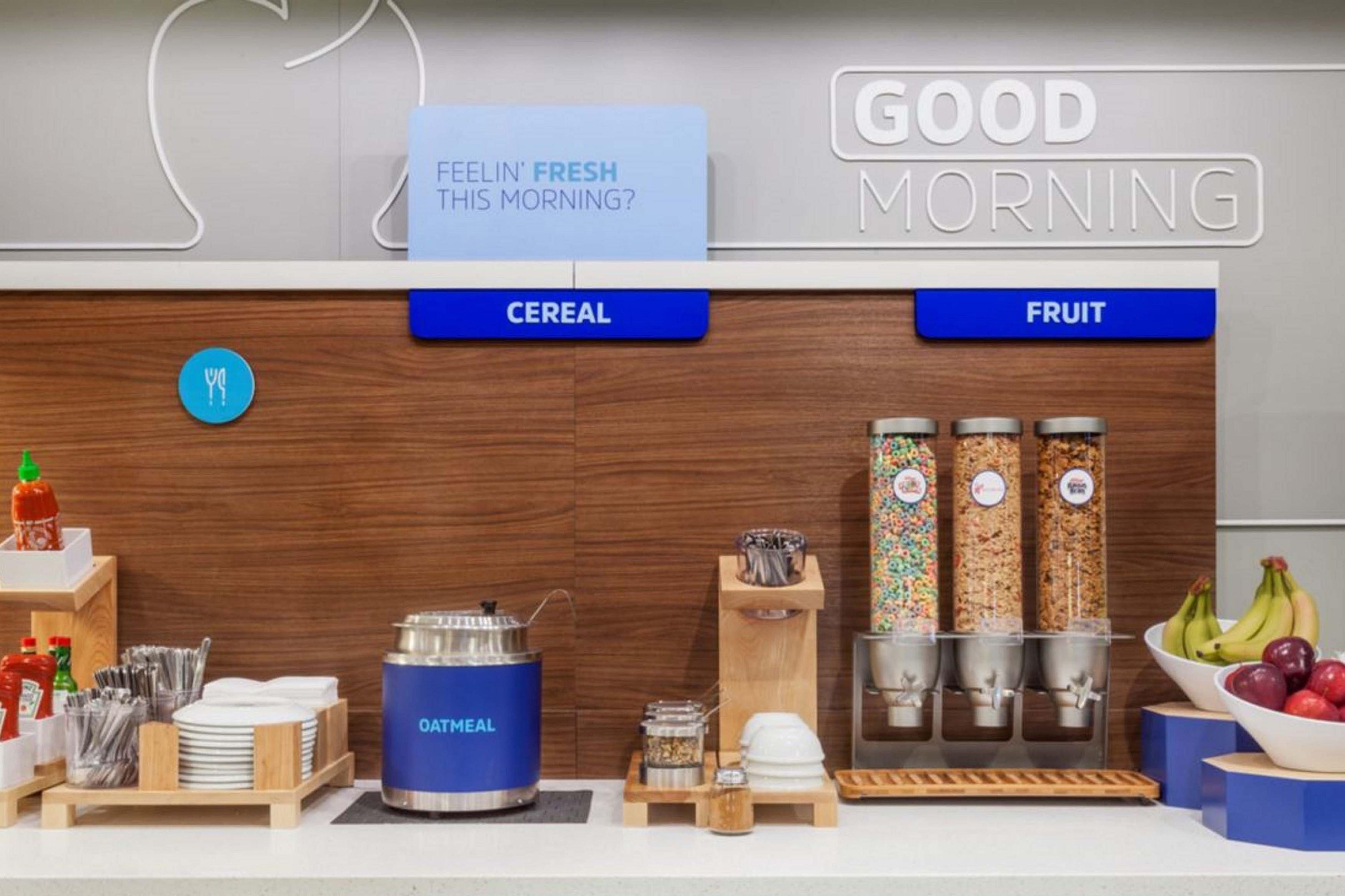 Holiday Inn Express Madison Luaran gambar