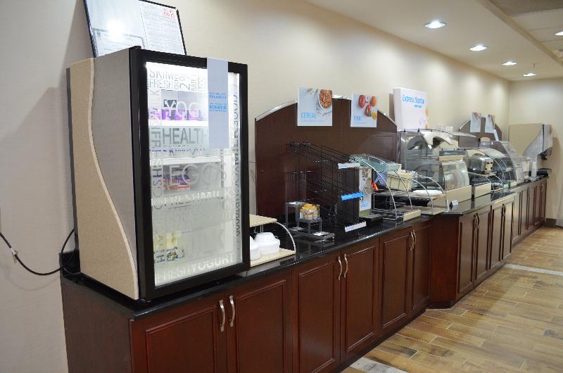 Holiday Inn Express Madison Luaran gambar